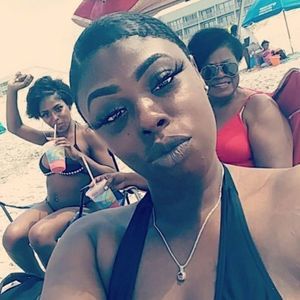 Meet your Posher, Whitney